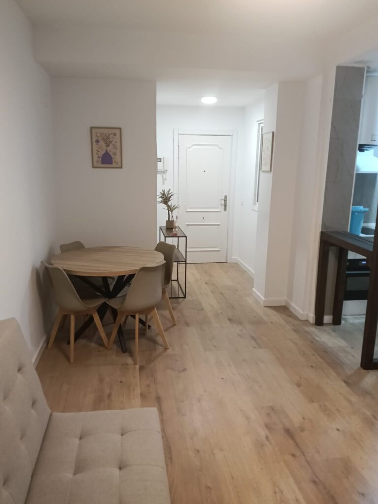 Presupuesto para construir y diseñar chalet moderno en Mairena del Aljarafe y Marbella